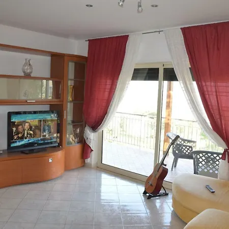 Luna Apartaments Badolato Marina Exterior photo